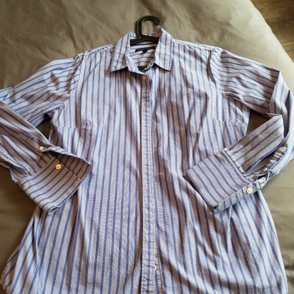 Banana Republic Tops - Banana republic womens button up shirt size 16